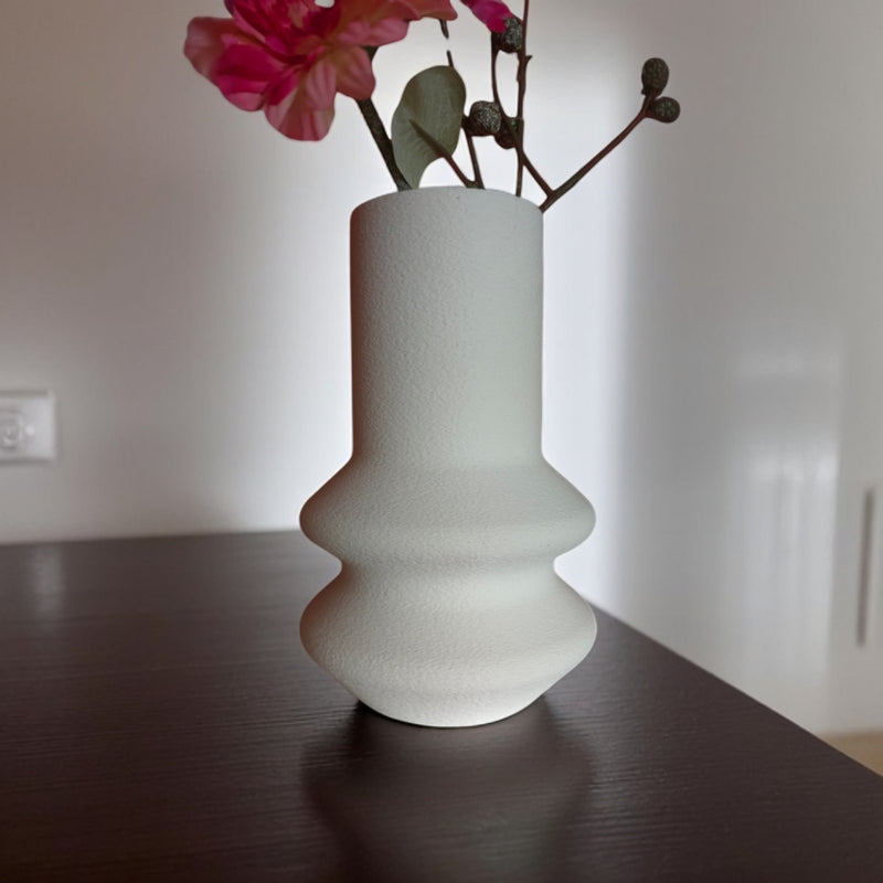 Vase Séraya mit wellenartiger Struktur, 3D-gedruckt für moderne Wohnakzente