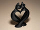 Liebende Katzen – Skulptur in Herzform