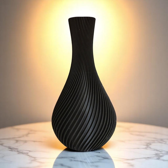 Vase Mireya im skulpturalen Design, 3D-gedruckt in natürlichem Farbton
